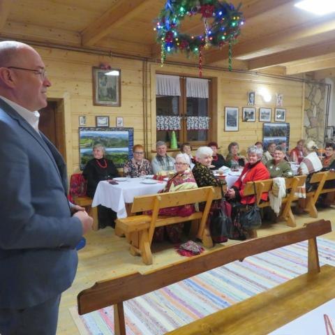 Góralska Jesień życia w barwach młodości to projekt realizowany w ramach programu wieloletniego na rzecz Osób Starszych