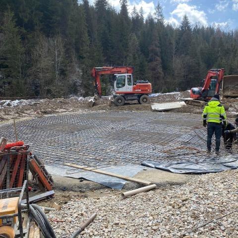 Trwają prace nad budową stacji uzdatniania wody w miejscowości Mizerna.