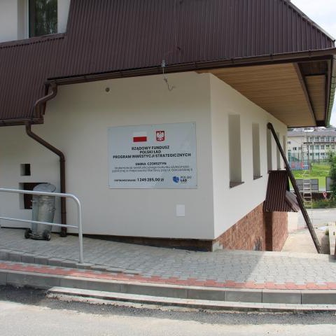 Kolejny etap prac na terenie ośrodka zdrowia w Maniowach