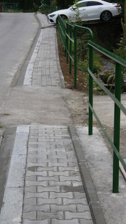 Mizerna chodnik 3 (Niestandardowy).JPG