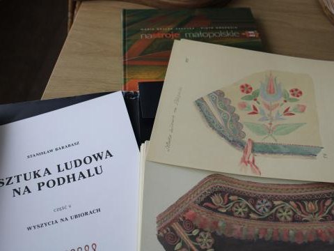 Tajemnice malowanej skrzyni