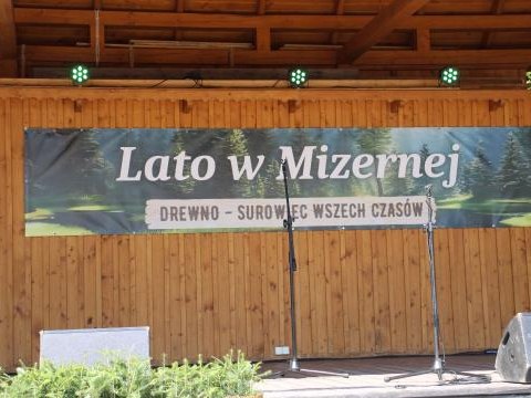 Festyn na Koszarach w Mizernej