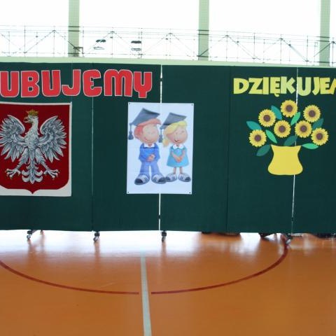 Dzień Nauczyciela w Szkole Podstawowej w Maniowach