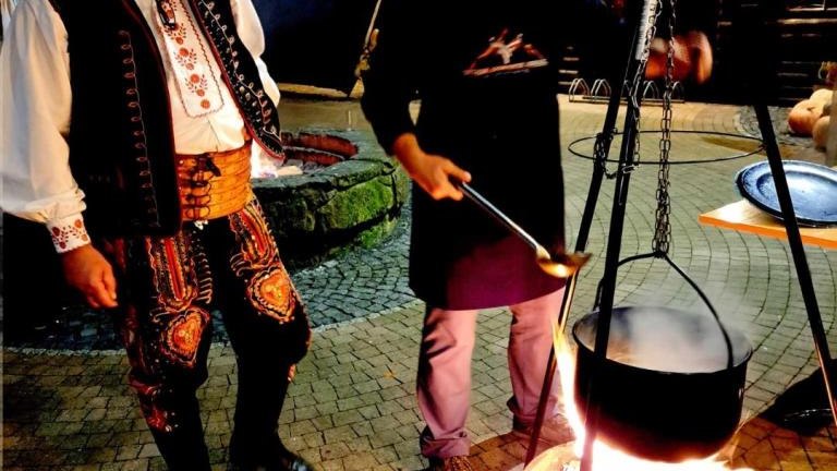 3 (Niestandardowy).jpeg