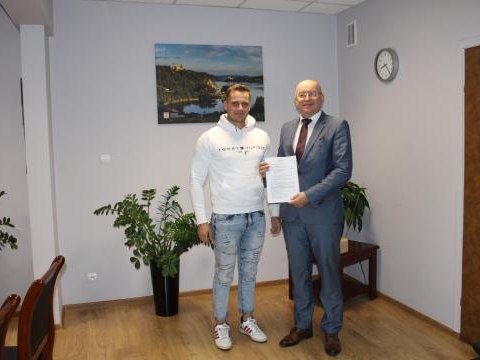 Podpisano umowę na prowadzenie zimowego utrzymania dróg w miejscowości Kluszkowce