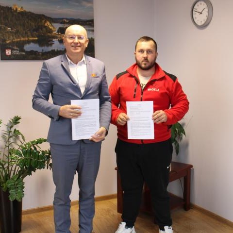 Podpisano umowy na prowadzenie zimowego utrzymania dróg w miejscowościach Sromowce Wyżne i Sromowce Niżne