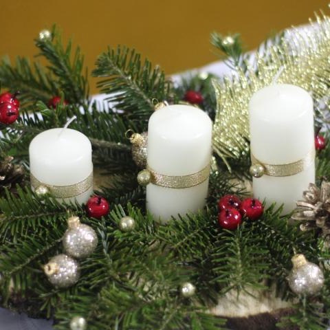 Szkolny kiermasz świąteczny w Maniowach