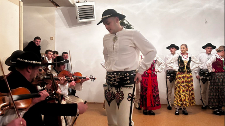 Zwyrtni111 (Niestandardowy).PNG