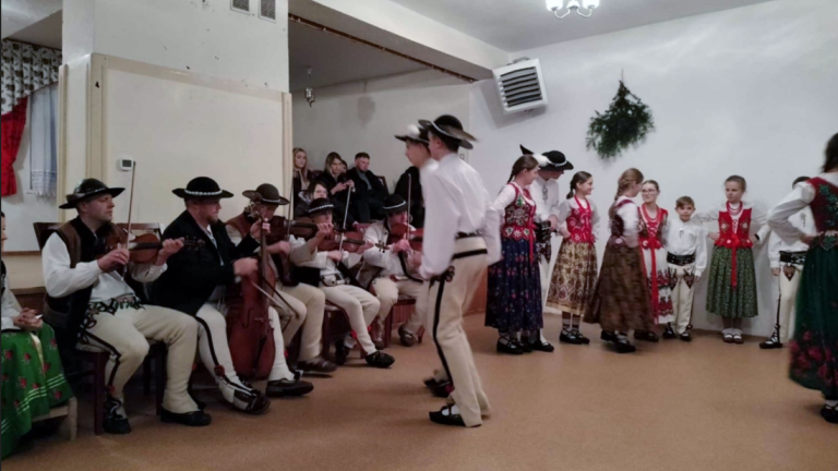 Zwyrtni4 (Niestandardowy).PNG