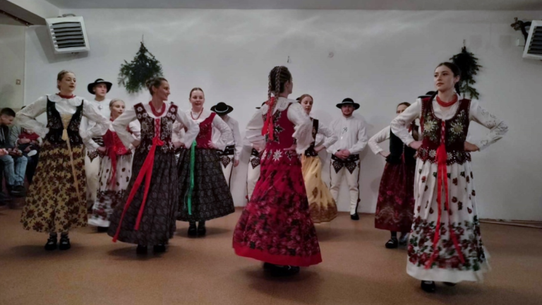 Zwyrtni9 (Niestandardowy).PNG