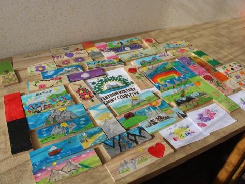 Warsztaty malowania na drewnie w Domu Kultury w Maniowach