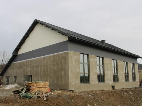 Kontynuacja prac związanych z budową sali gimnastycznej w Kluszkowcach