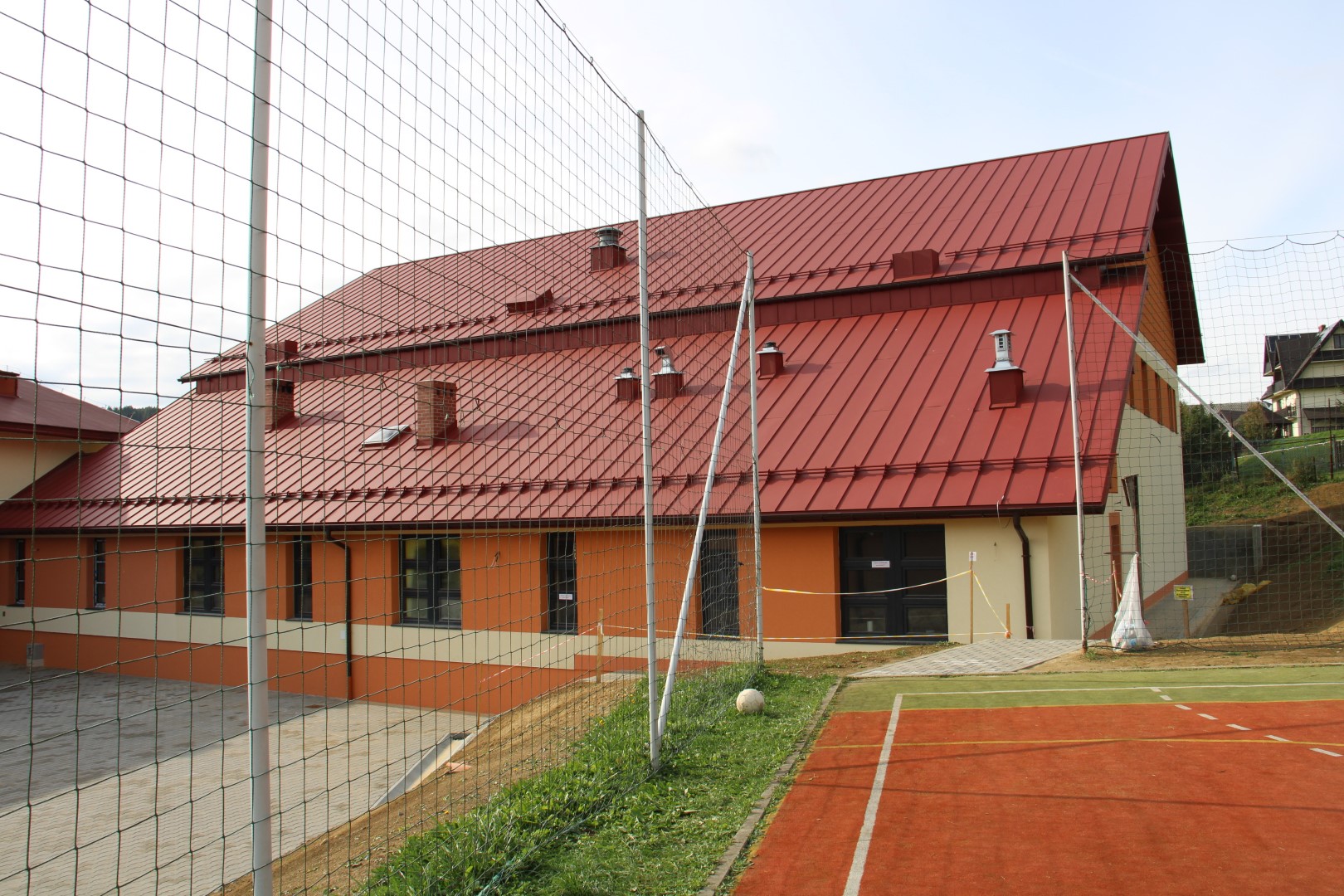 Sala gimnastyczna w Sromowcach Wyżnych jest przygotowana do odbioru