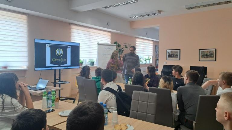 grat 2 (Niestandardowy).jpg