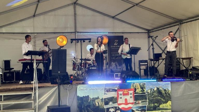 Messenger_creation_636c8010-e614-4ea5-b425-16dced60b0e6 (Niestandardowy).jpeg