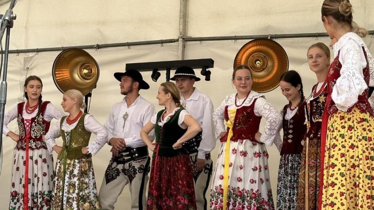 Messenger_creation_8529a971-57d1-4bcd-8975-af7ad3efccd4 (Niestandardowy).jpeg