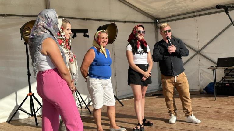 Messenger_creation_b6dab948-b80e-48b2-a488-95b6f6fffd4c (Niestandardowy).jpeg