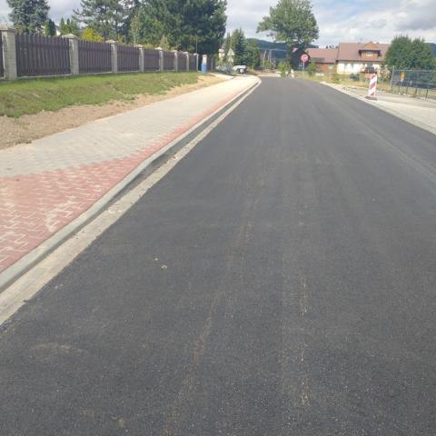 Przebudowa drogi gminnej w Mizernej prawie ukończona