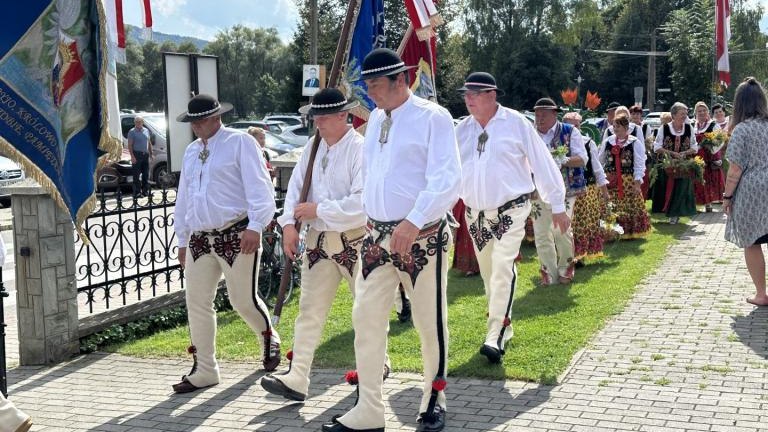 3 (7) (Niestandardowy).jpeg