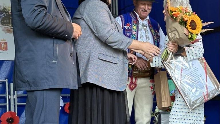 Messenger_creation_70475A72-9BEE-440F-8258-732AC650D976 (Niestandardowy).jpeg