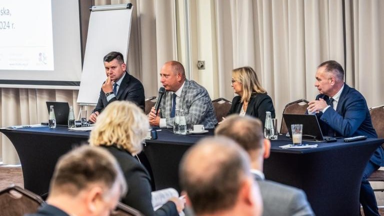 7aa5318fe31b7cecd1b40e542edc3570 (Niestandardowy).jpg