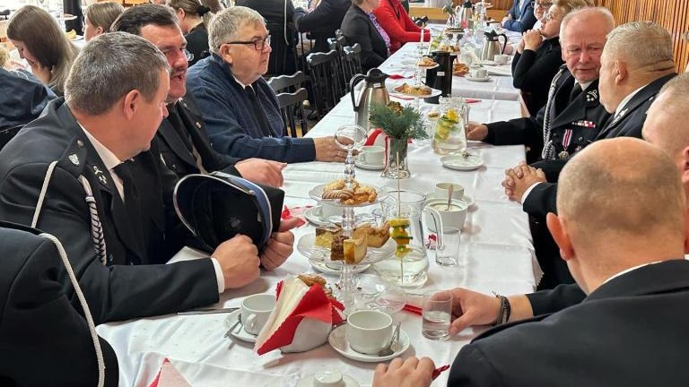 Messenger_creation_999C0A55-5C95-408E-927F-26B12A5799EB (Copy).jpeg