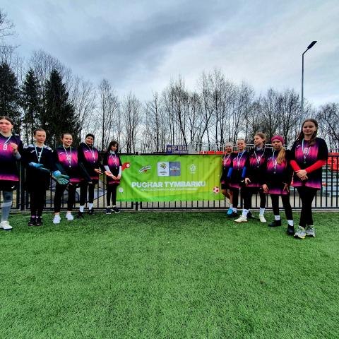 Dziewczęta ze Szkoły Podstawowej w Maniowach WICEMISTRZYNIAMI POWIATU NOWOTARSKIEGO w rozgrywkach o Puchar Tymbarku