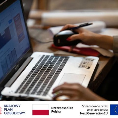 Szkoła Podstawowa w Sromowcach Niżnych z dofinansowaniem na zakup sprzętu edukacyjnego