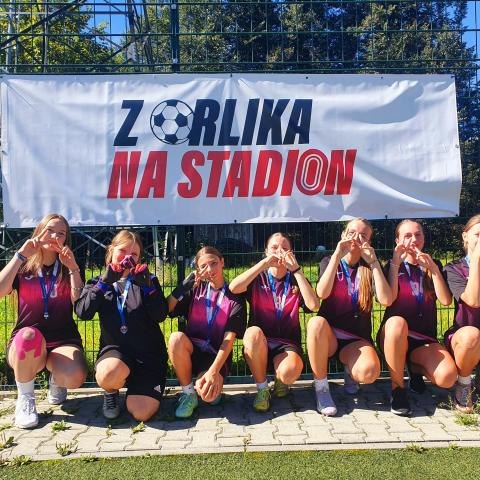 Z Orlika na Stadion - Sukces dziewcząt ze Szkoły Podstawowej w Maniowach