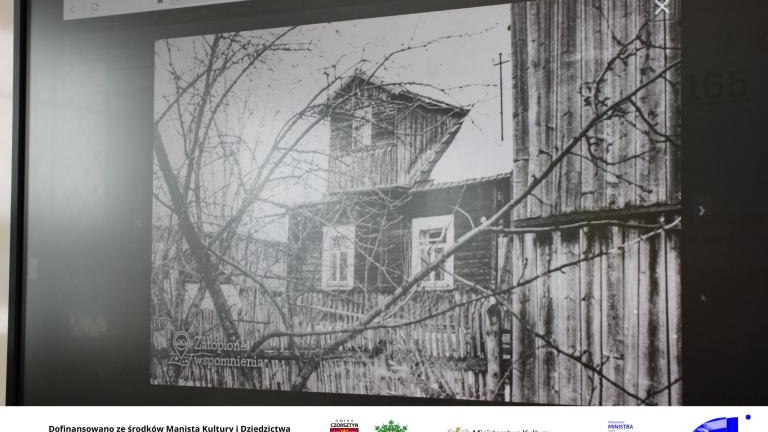 Warsztaty „Ocalić historię zatopionej wioski – Stare Maniowy” w Szkole Podstawowej w Maniowach 5.jpg