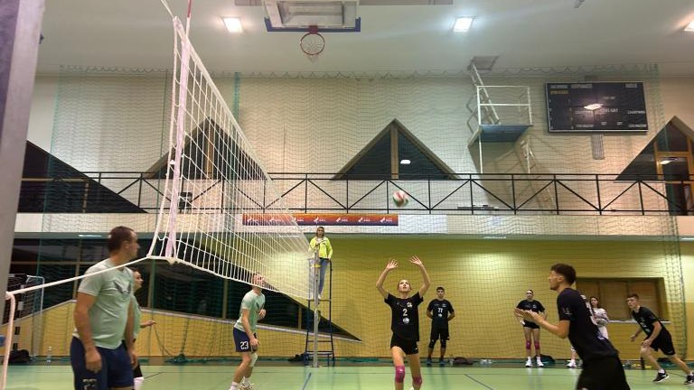 Rozgrywki siatkarskie (13).jpg