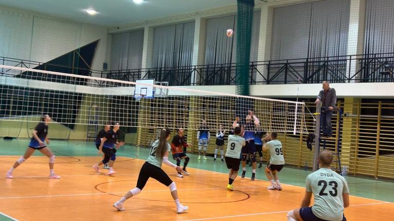 Finałowe spotkania Amatorskiej Ligi Piłki Siatkowej w Gminie Czorsztyn  (13).jpeg