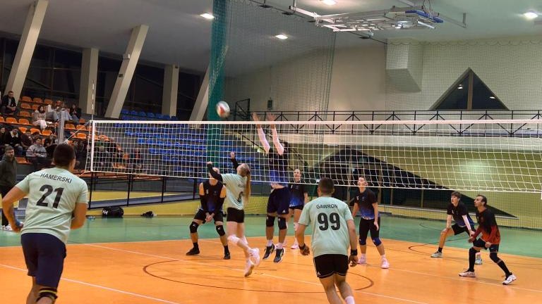 Finałowe spotkania Amatorskiej Ligi Piłki Siatkowej w Gminie Czorsztyn  (15).jpeg