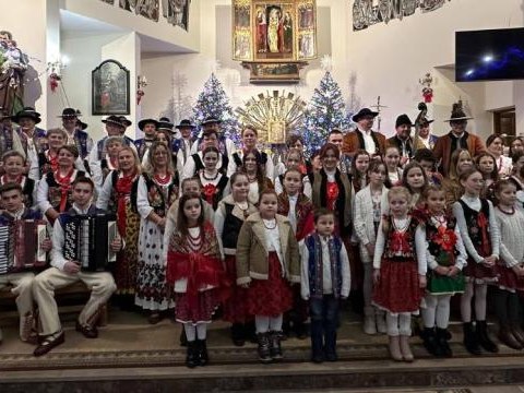 Z serca Pienin kolęda płynie…