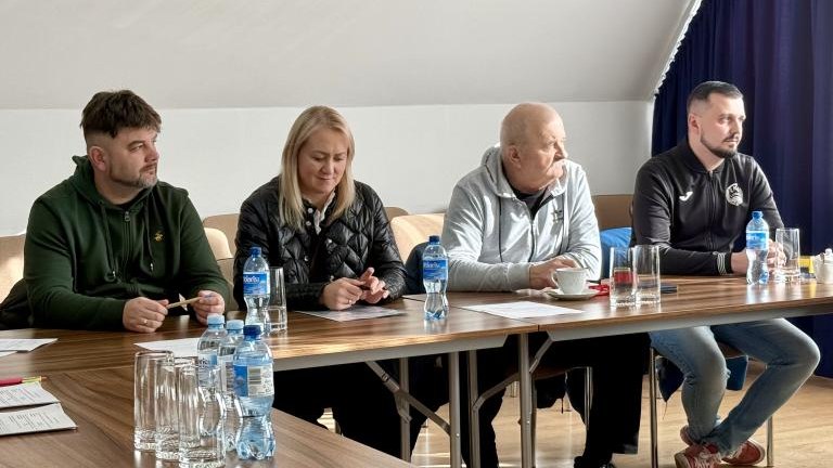 Podpisano umowy na realizację zadań sportowych w Gminie Czorsztyn w 2026 roku (6).jpeg