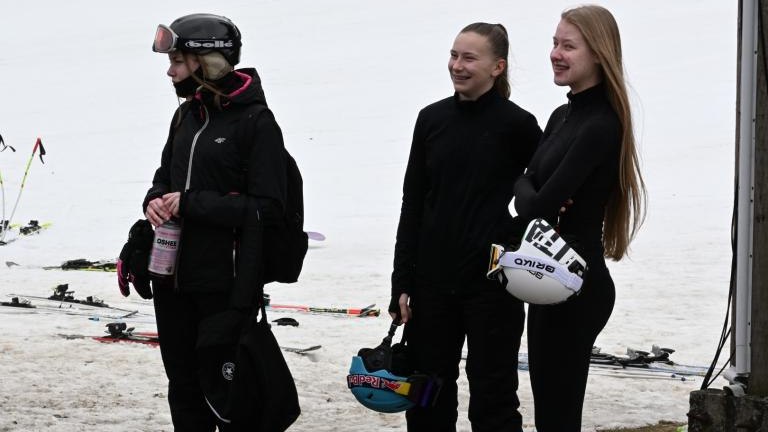 Młodzi sportowcy na stoku – zawody o Puchar Wójta Gminy Czorsztyn (162) (Duże).JPG