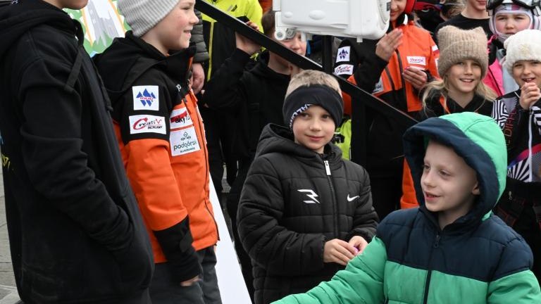 Młodzi sportowcy na stoku – zawody o Puchar Wójta Gminy Czorsztyn (177) (Duże).JPG