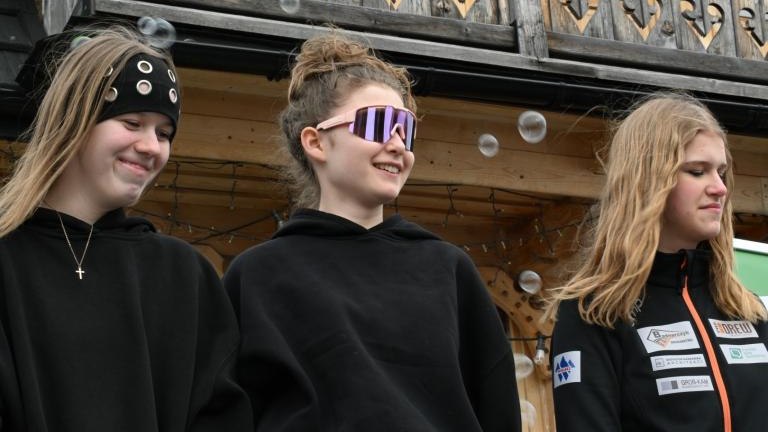 Młodzi sportowcy na stoku – zawody o Puchar Wójta Gminy Czorsztyn (207) (Duże).JPG