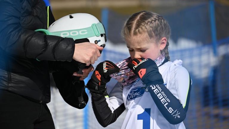 Młodzi sportowcy na stoku – zawody o Puchar Wójta Gminy Czorsztyn (41) (Duże).JPG