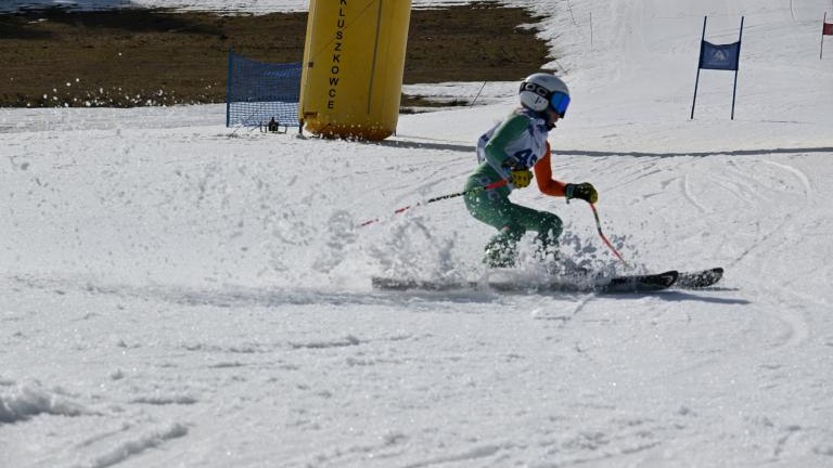 Młodzi sportowcy na stoku – zawody o Puchar Wójta Gminy Czorsztyn (61) (Duże).JPG