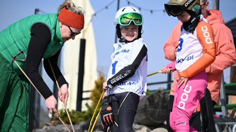 Młodzi sportowcy na stoku – zawody o Puchar Wójta Gminy Czorsztyn (80) (Duże).JPG