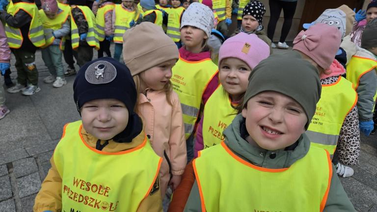Przedszkolaki sprzątają świat! (8).jpg