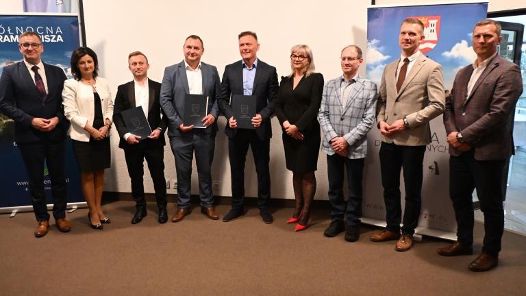 8 maja 2026 r. w Niedzicy podpisana została umowa na realizację strategicznego projektu w ramach Klastra Energii Zbiornika Czorsztyńskiego (151).JPG