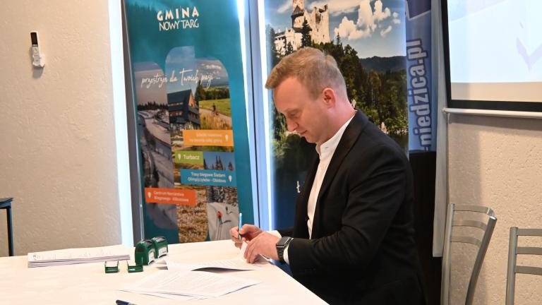 8 maja 2026 r. w Niedzicy podpisana została umowa na realizację strategicznego projektu w ramach Klastra Energii Zbiornika Czorsztyńskiego (96).JPG