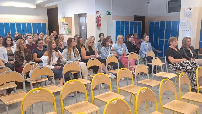 szkolenie z pierwszej pomocy dla nauczycieli ze szkół z Gminy Czorsztyn (2).jpg
