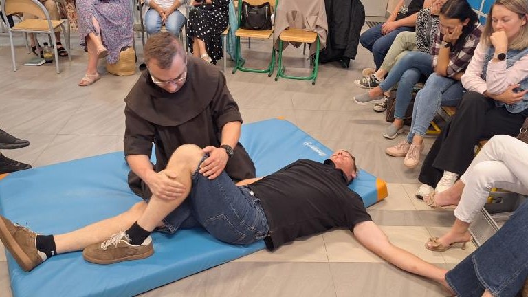 szkolenie z pierwszej pomocy dla nauczycieli ze szkół z Gminy Czorsztyn (8).jpg