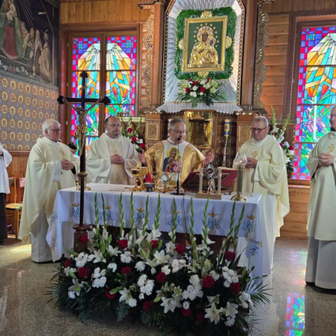 Poświęcenie odnowionej kaplicy w Kluszkowcach
