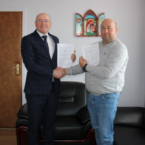 Podpisanie umowy na budowę sali gimnastycznej w Kluszkowcach