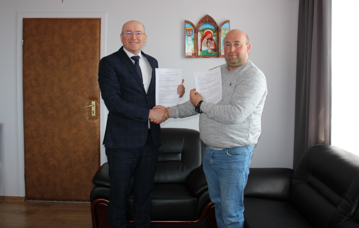 Podpisanie umowy na budowę sali gimnastycznej w Kluszkowcach