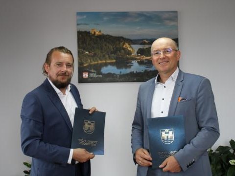 „Budowa strefy rekreacyjno-sportowej w miejscowości Czorsztyn”- podpisanie umowy z wykonawcą